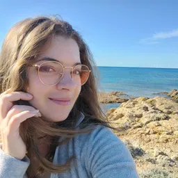 Cassandra R